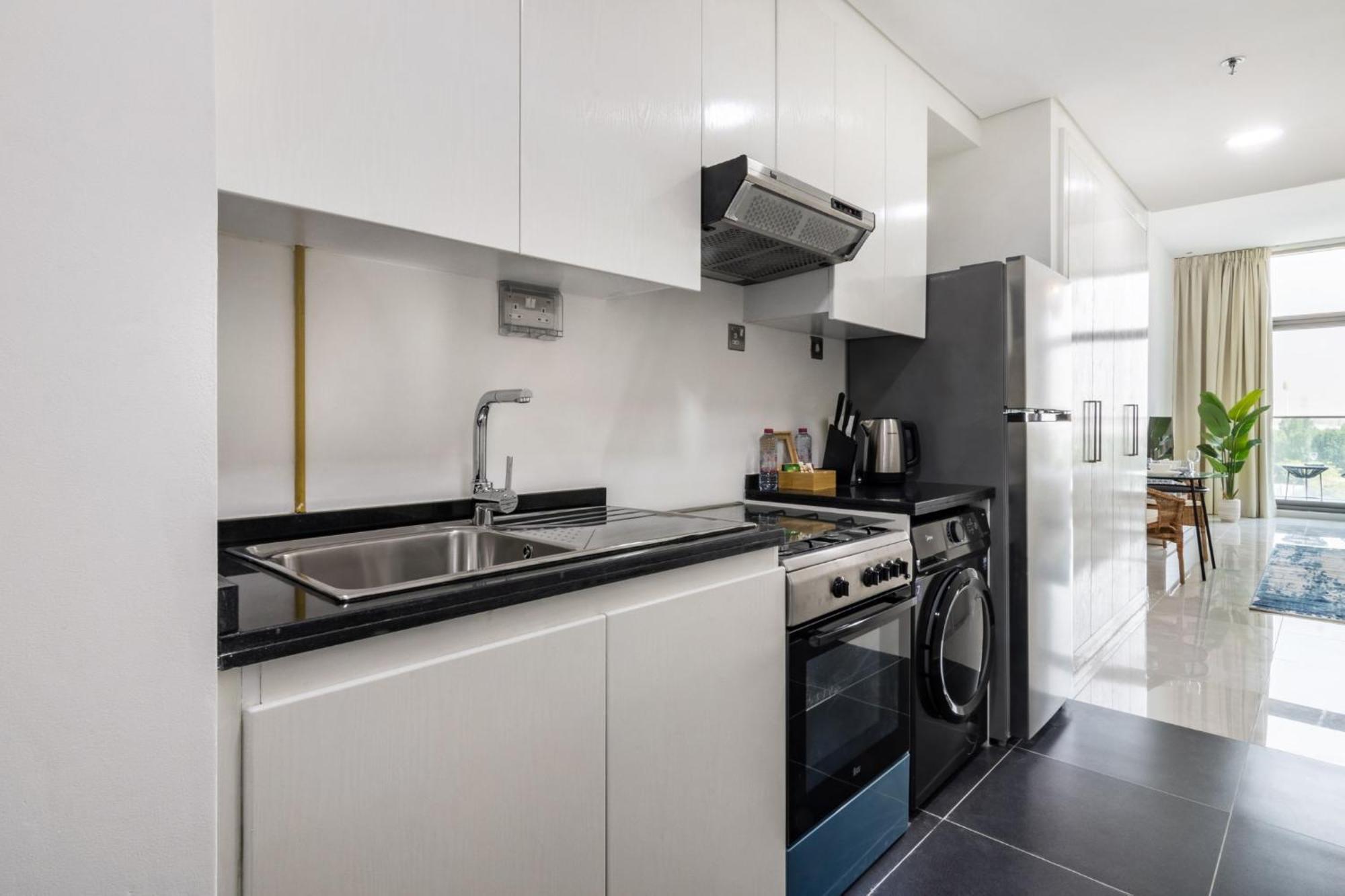 Apartment Cozy Studio - Damac Hills,