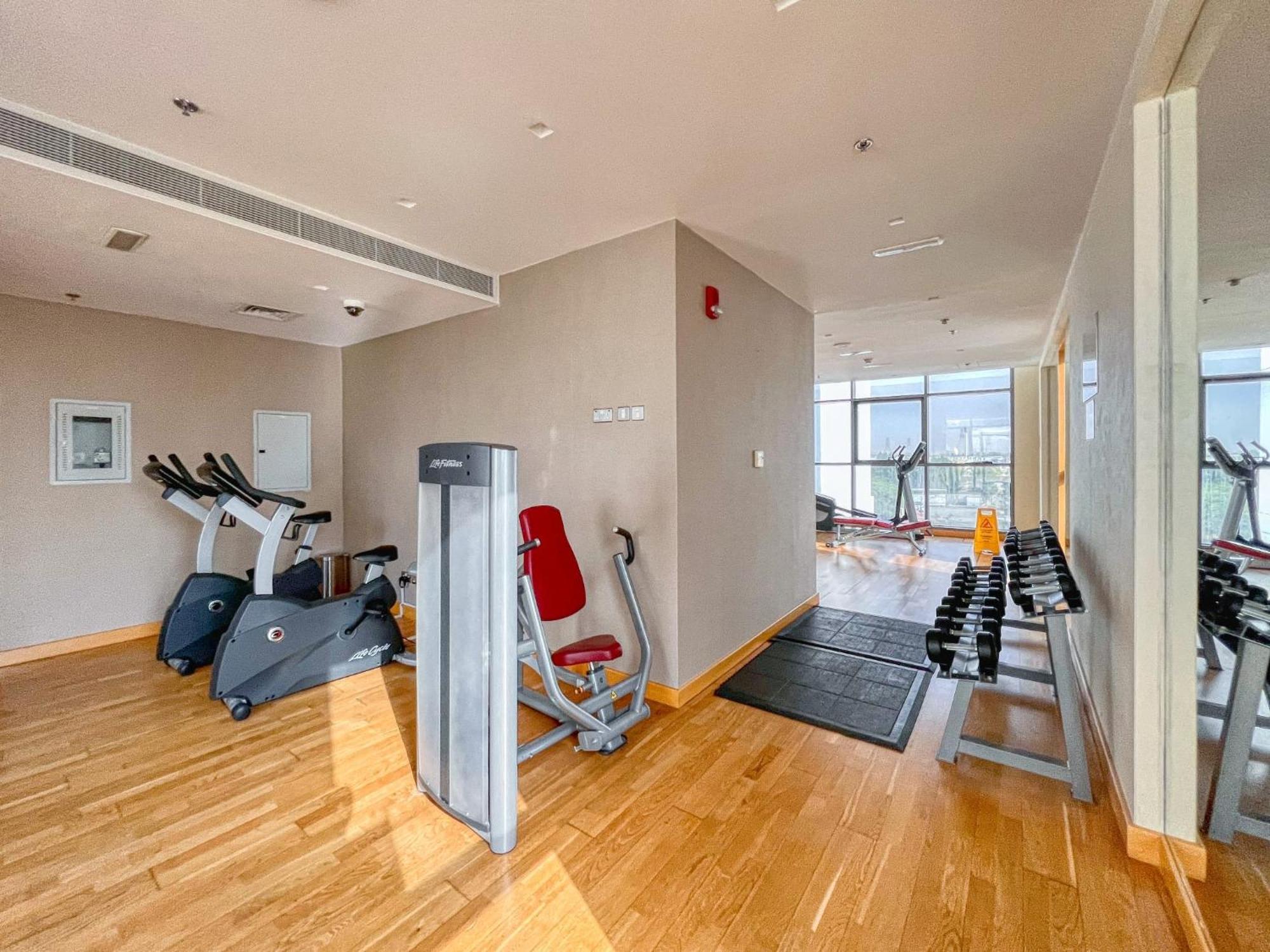 Cozy Studio - Damac Hills, *