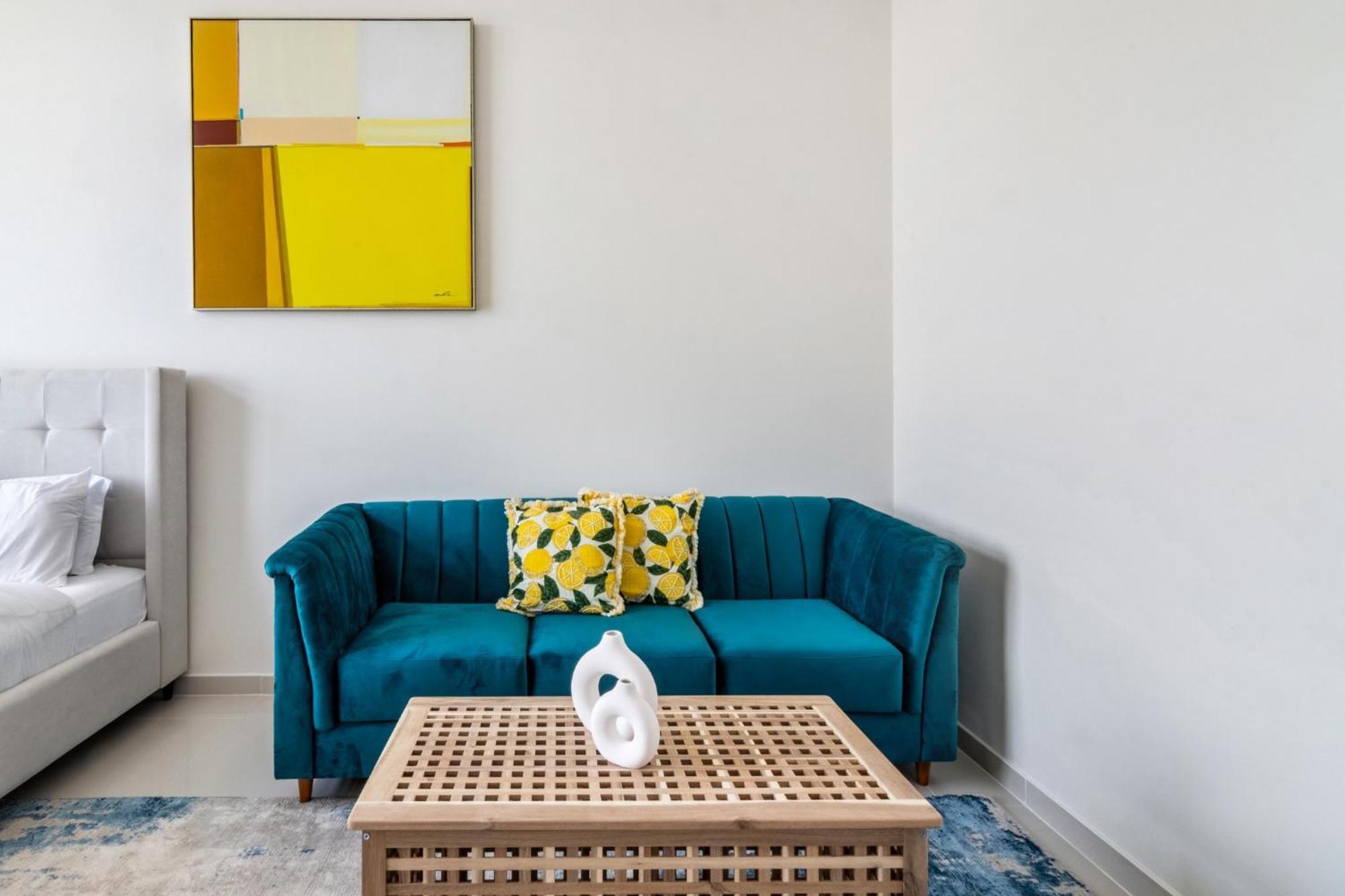 Cozy Studio - Damac Hills, Dubai