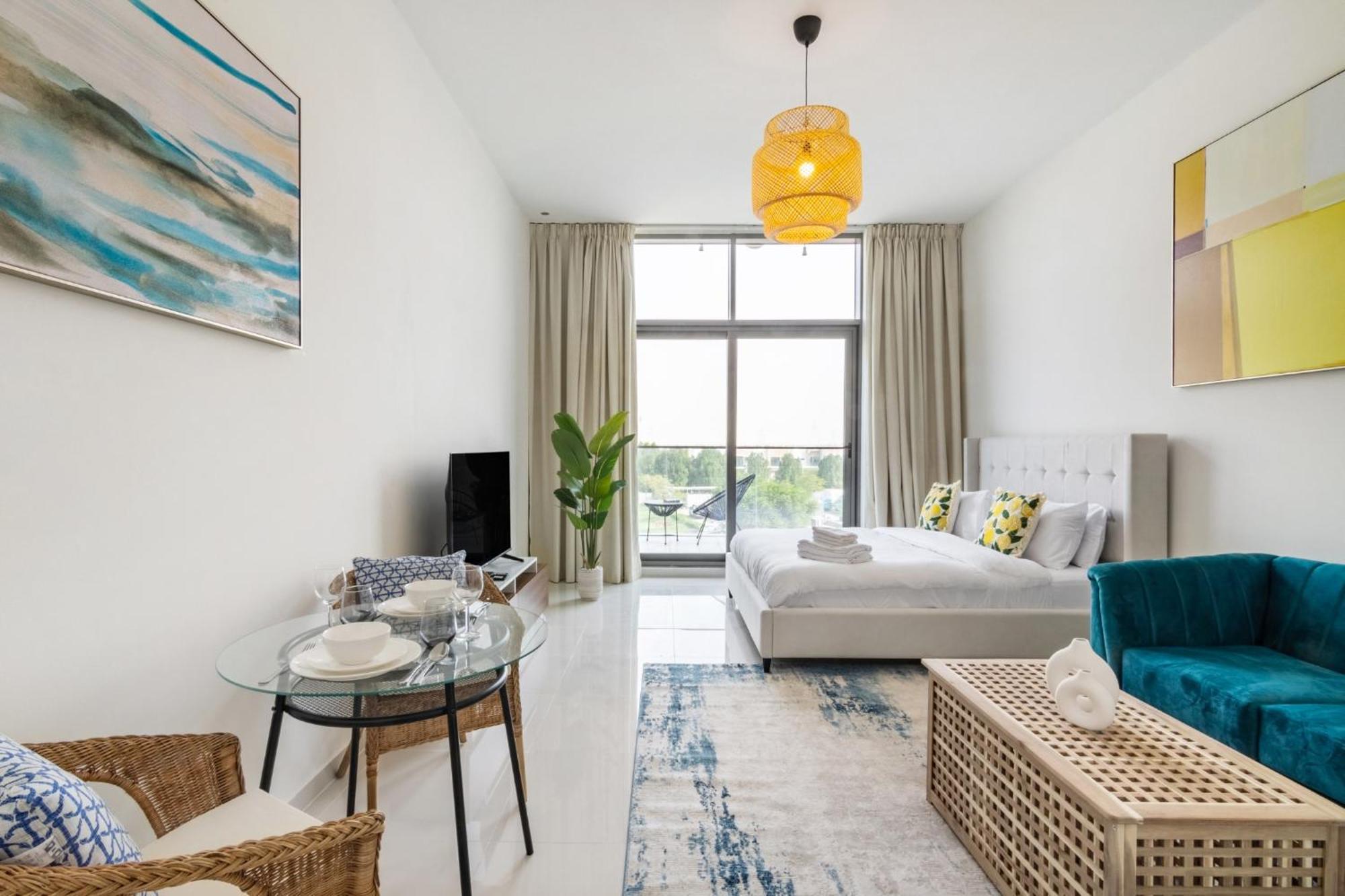 Cozy Studio - Damac Hills, Apartment